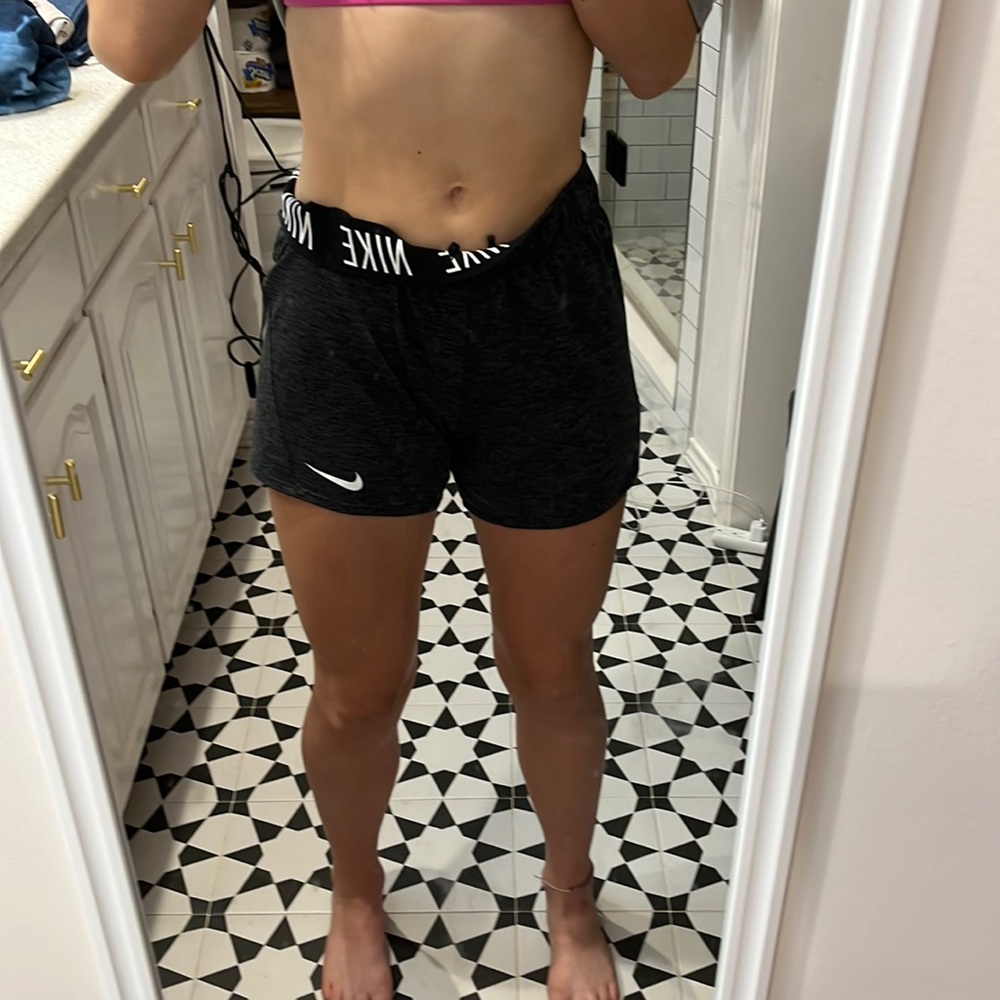 nike dri-fit shorts🤍🖤